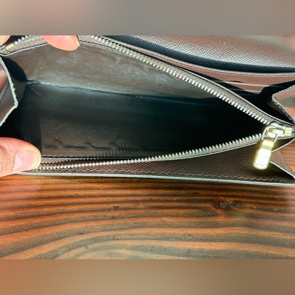 Louis Vuitton Damier Portefeuille Sarah Wallet - Picture 12 of 16
